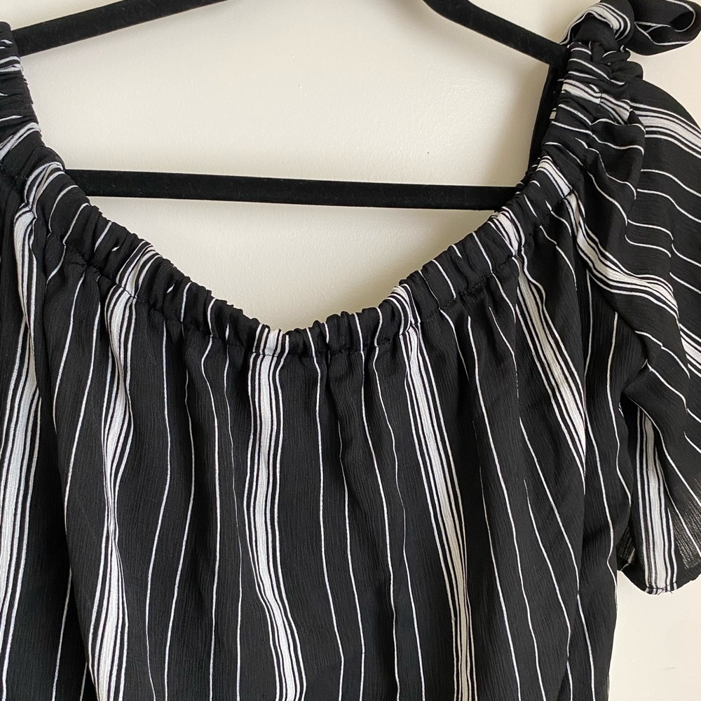 AUW Black and White Striped Long Sleeve Dress - Picture 9 of 14